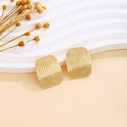 不鏽鋼愛心復古耳環－細節特寫25｜https://igowo.tw/