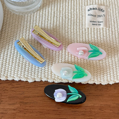 珍珠花朵橢圓髮夾－藍色款細節｜https://igowo.tw/