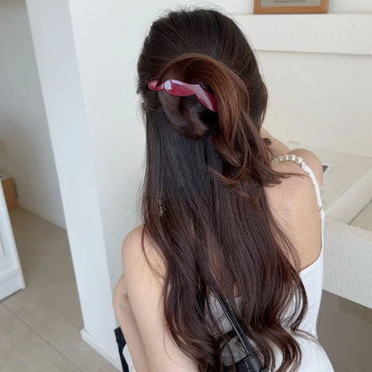 愛心小巧髮夾－紅色款細節｜https://igowo.tw/