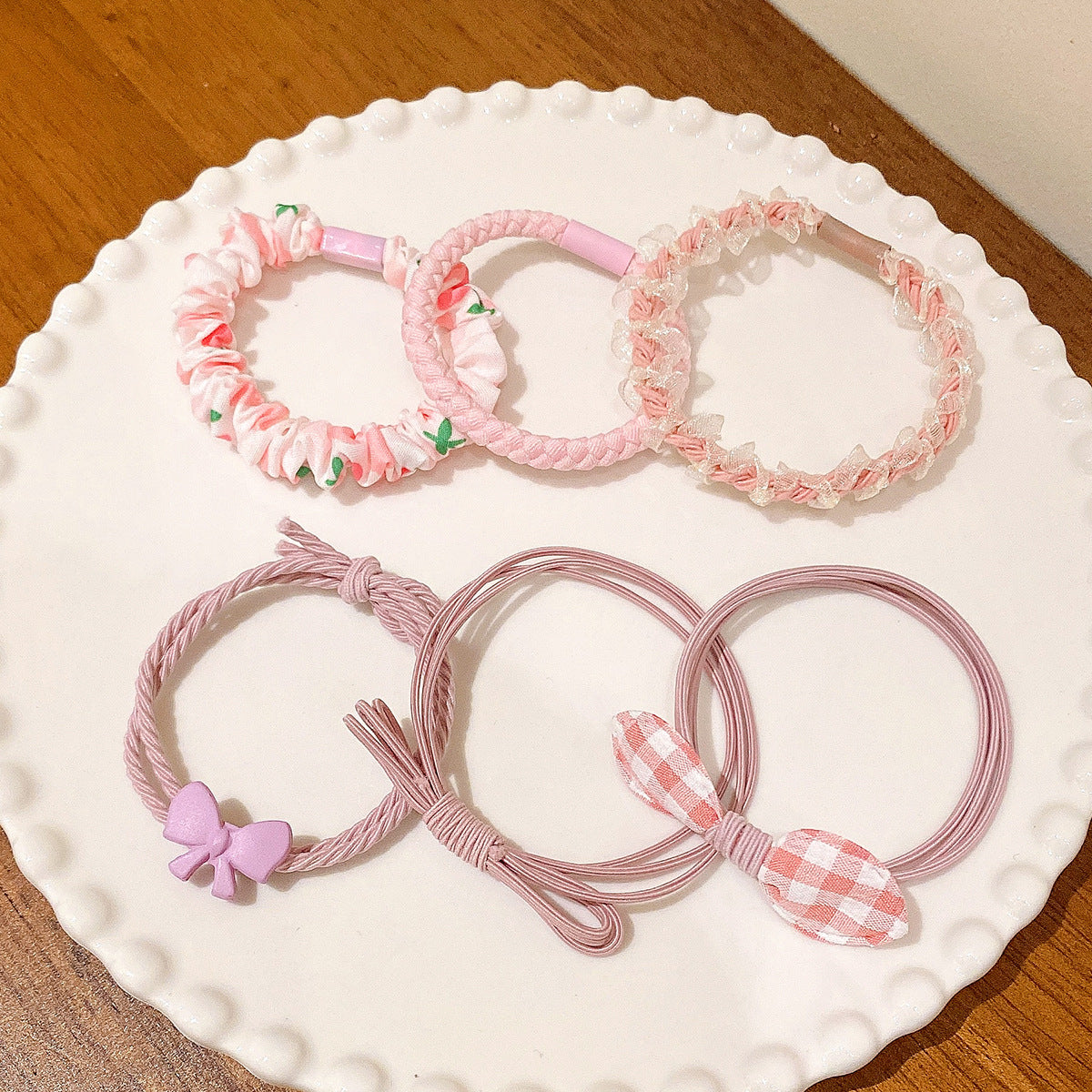 彈力繩蝴蝶結髮圈－商品主圖｜https://igowo.tw/