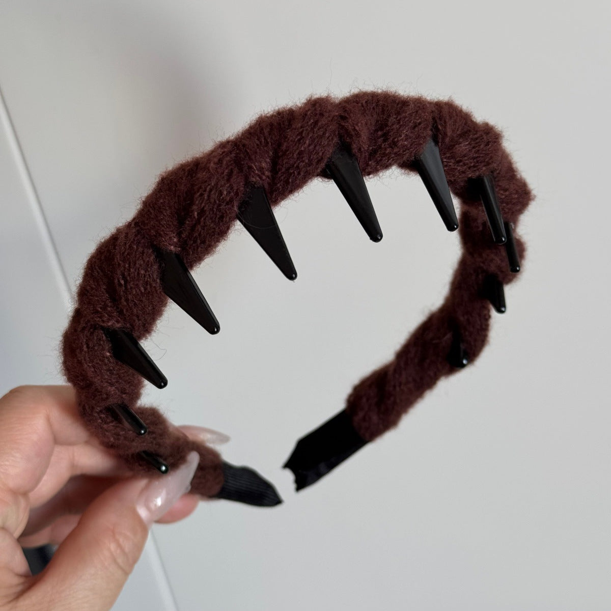 纏繞簡約髮箍－細節特寫9｜https://igowo.tw/