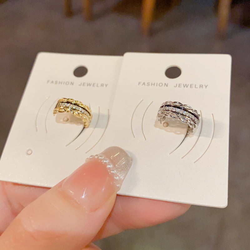 金屬鏈條鑲鑽簡約耳夾－商品主圖｜https://igowo.tw/