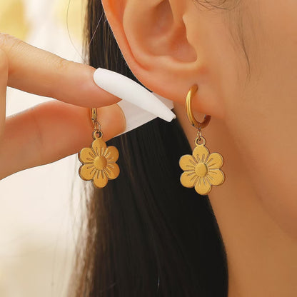 不鏽鋼花朵電鍍耳環－細節特寫5｜https://igowo.tw/