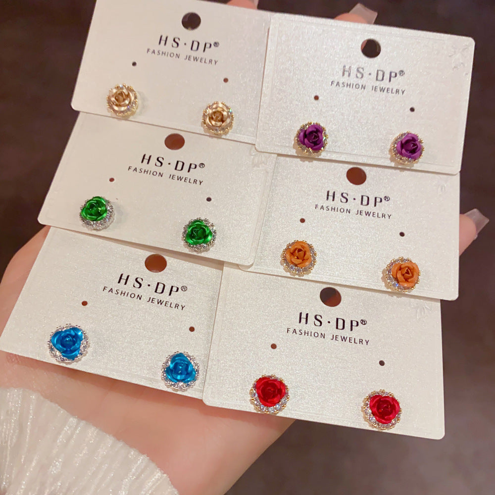 鋯石花朵圓形簡約耳釘－商品主圖｜https://igowo.tw/