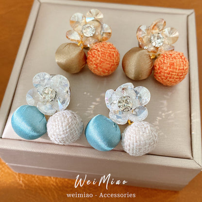 玻璃花朵圓珠鑲鑽耳釘－商品主圖｜https://igowo.tw/