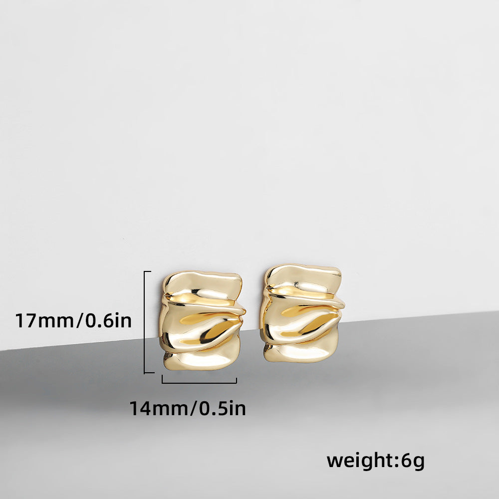 金色幾何耳環－細節特寫10｜https://igowo.tw/