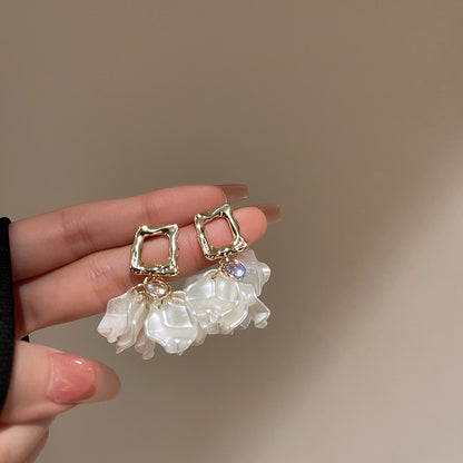 S925花朵流蘇復古耳環－細節特寫6｜https://igowo.tw/