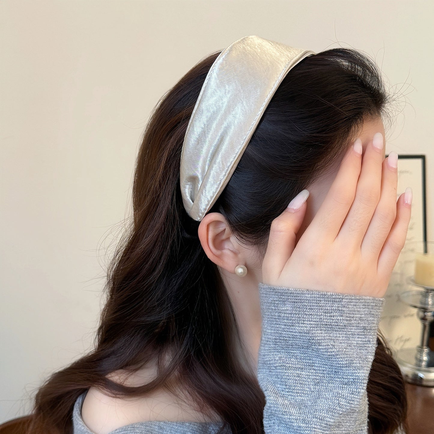 寬版簡約髮箍－深咖色款實拍｜https://igowo.tw/