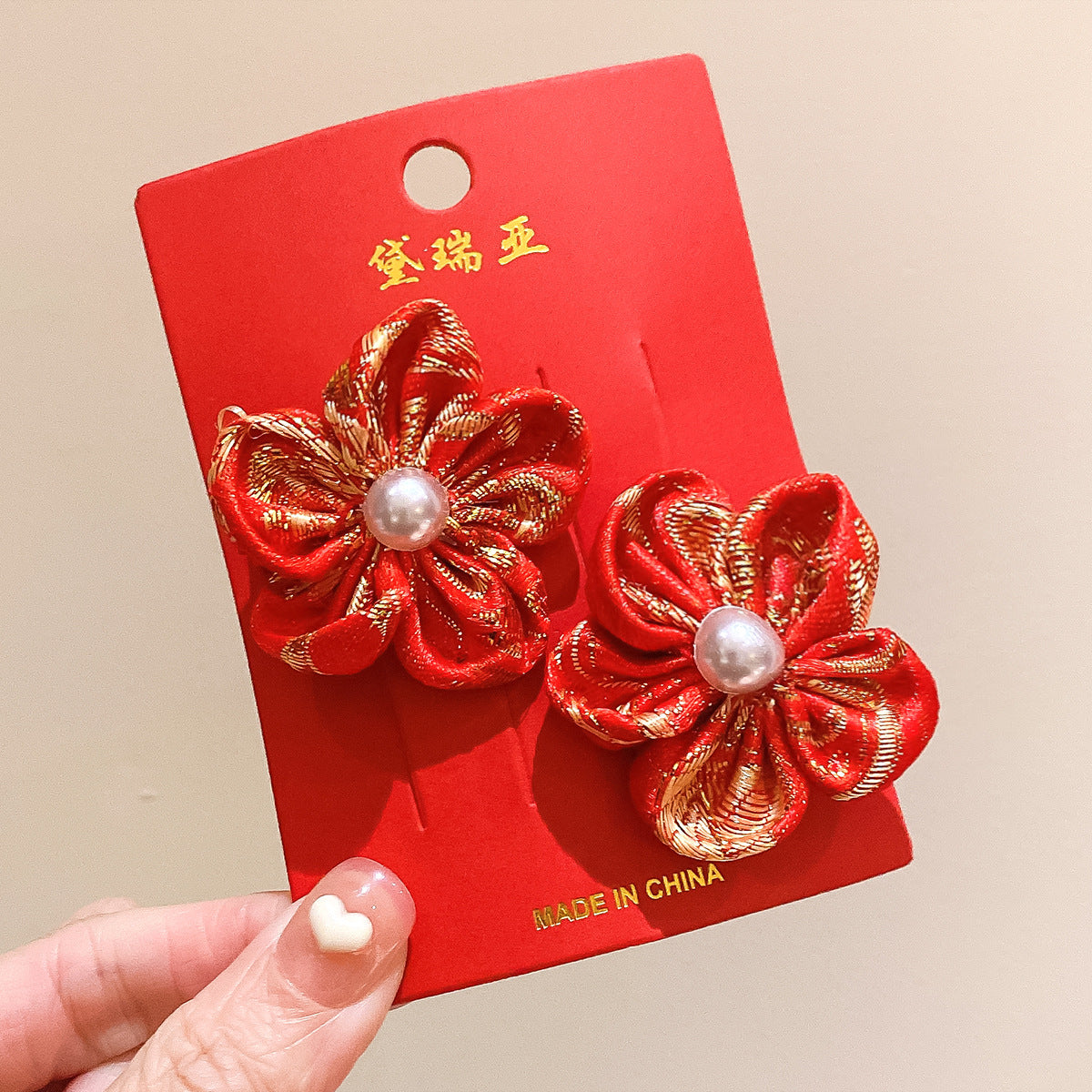 絨面蝴蝶結復古髮夾－細節特寫56｜https://igowo.tw/