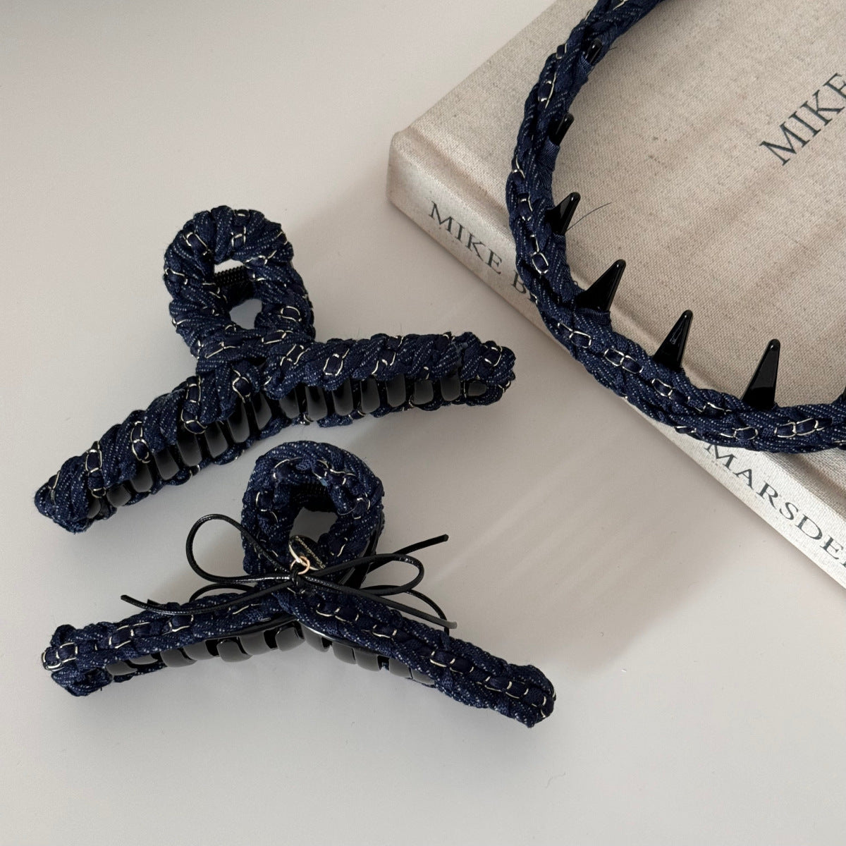鏈條纏繞簡約鯊魚夾－第二視角實拍｜https://igowo.tw/