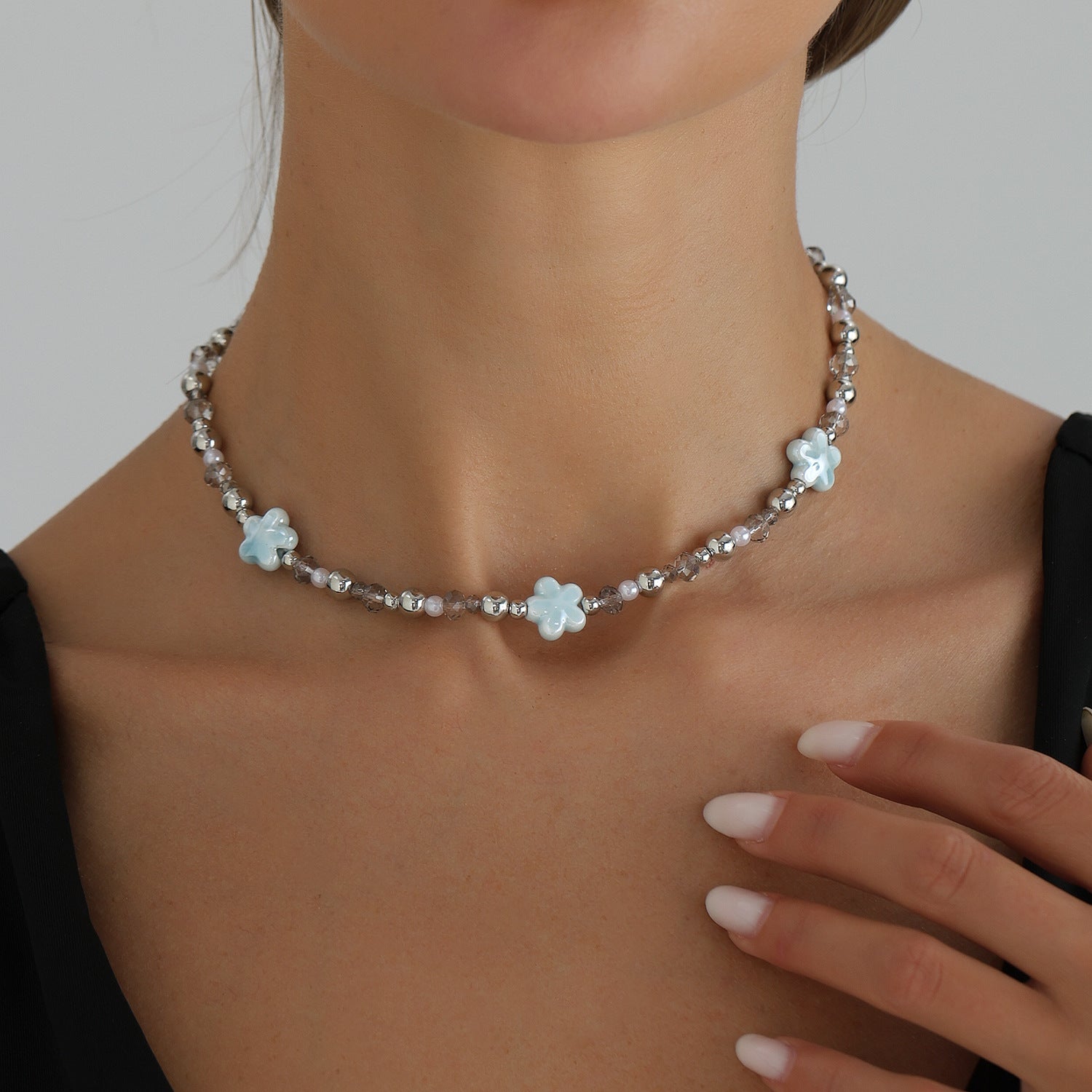 串珠花朵項鍊－2#藍花款實拍｜https://igowo.tw/