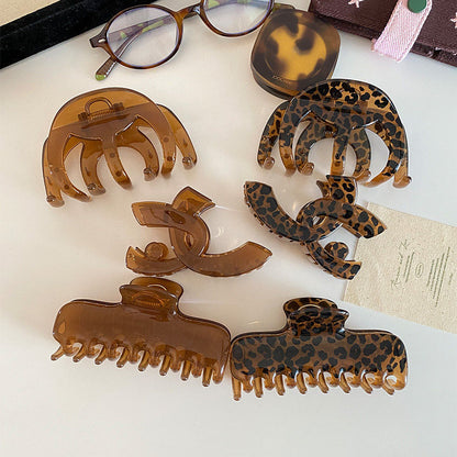 棕色豹紋復古鯊魚夾－商品主圖｜https://igowo.tw/