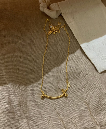 金色小狗簡約項鍊