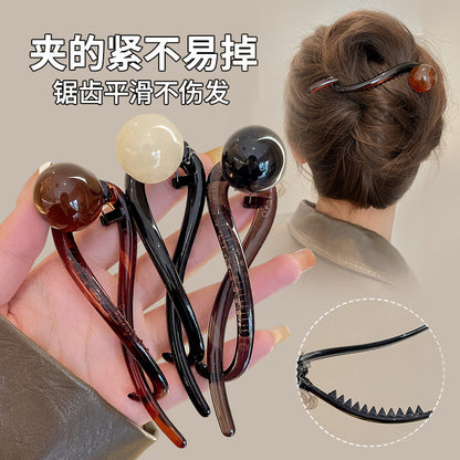 珍珠一字簡約鯊魚夾－半圓扭扭夾咖色款細節1｜https://igowo.tw/