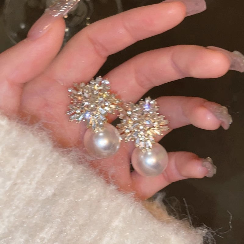 S925銀針精致滿鑽雪花珍珠耳環