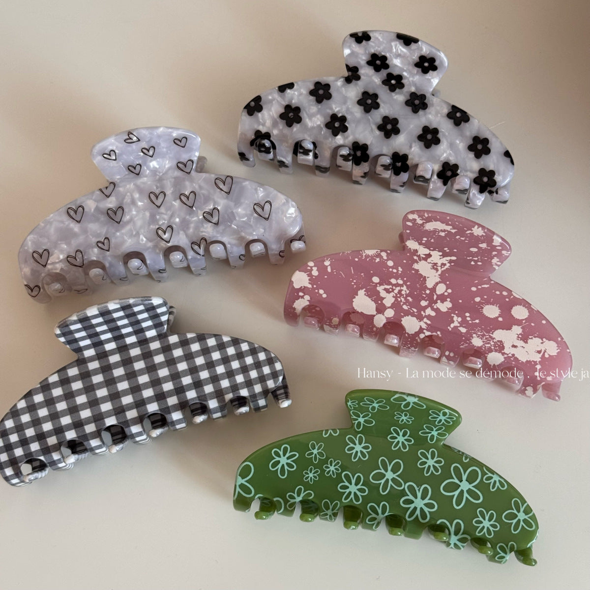 醋酸板材扇形鯊魚夾－商品主圖｜https://igowo.tw/