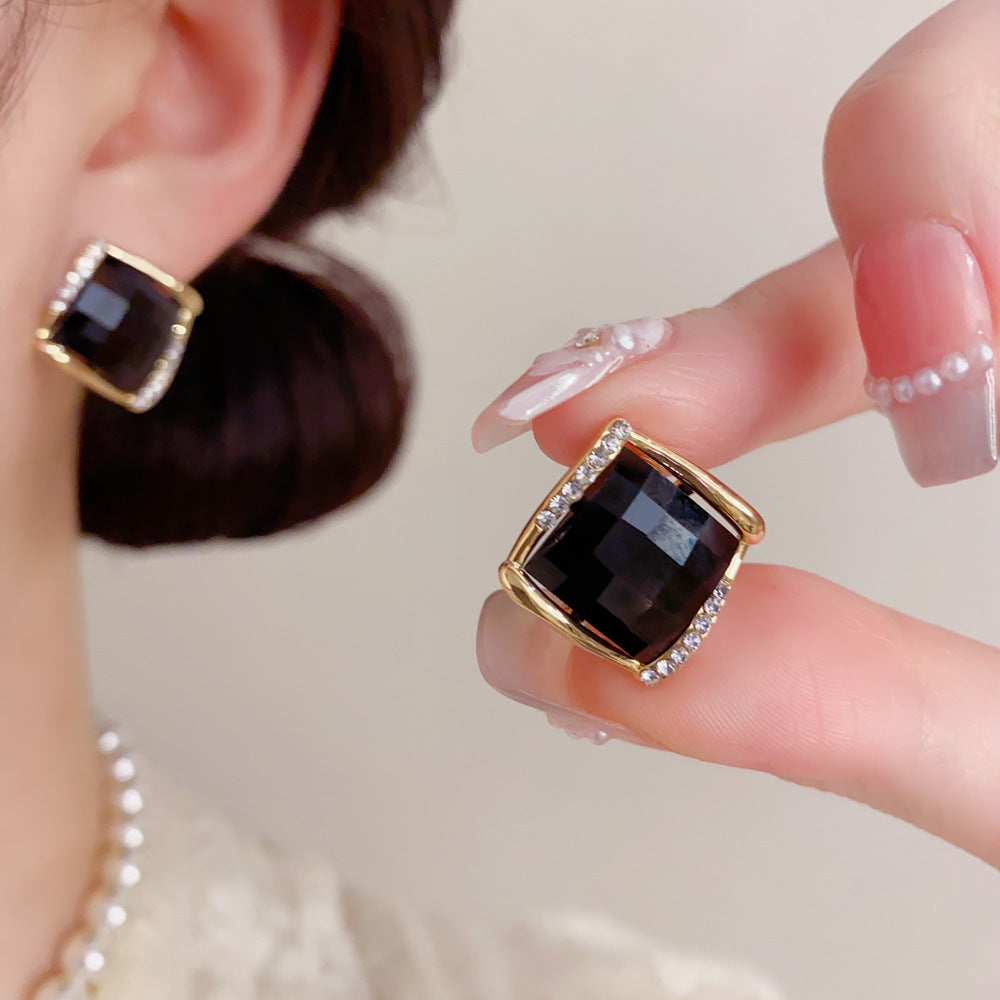 水晶菱形鑲鑽復古耳釘－商品主圖｜https://igowo.tw/