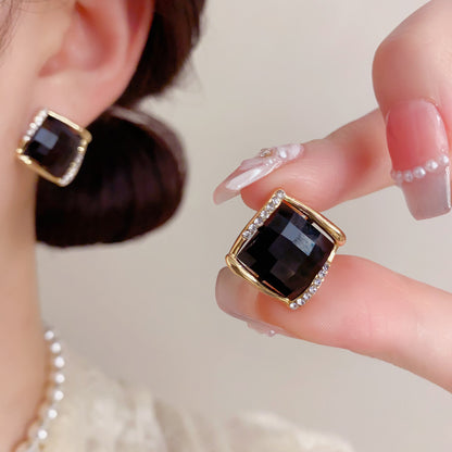 水晶菱形鑲鑽復古耳釘－商品主圖｜https://igowo.tw/