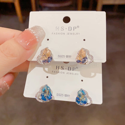 水晶鋯石葫蘆小巧耳釘－商品主圖｜https://igowo.tw/