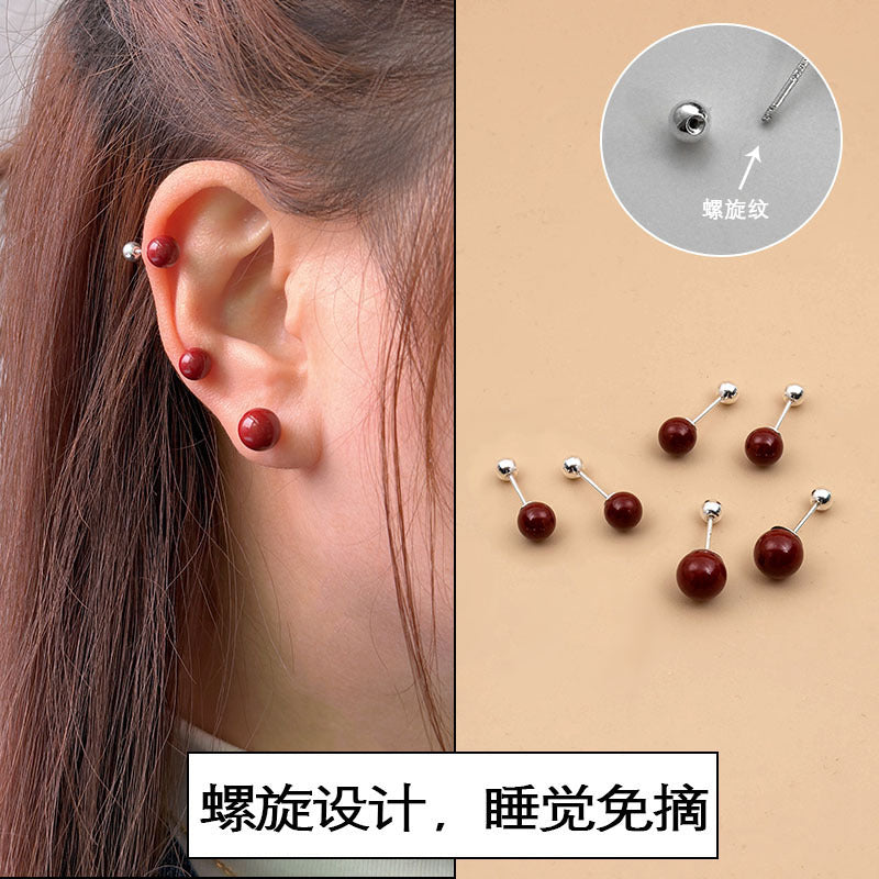 朱砂扭紋小巧耳骨釘－商品主圖｜https://igowo.tw/