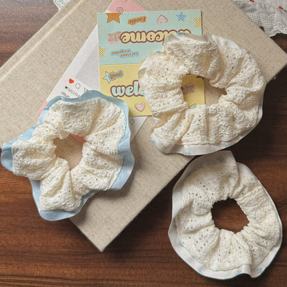 藍色領結簡約髮圈－商品主圖｜https://igowo.tw/