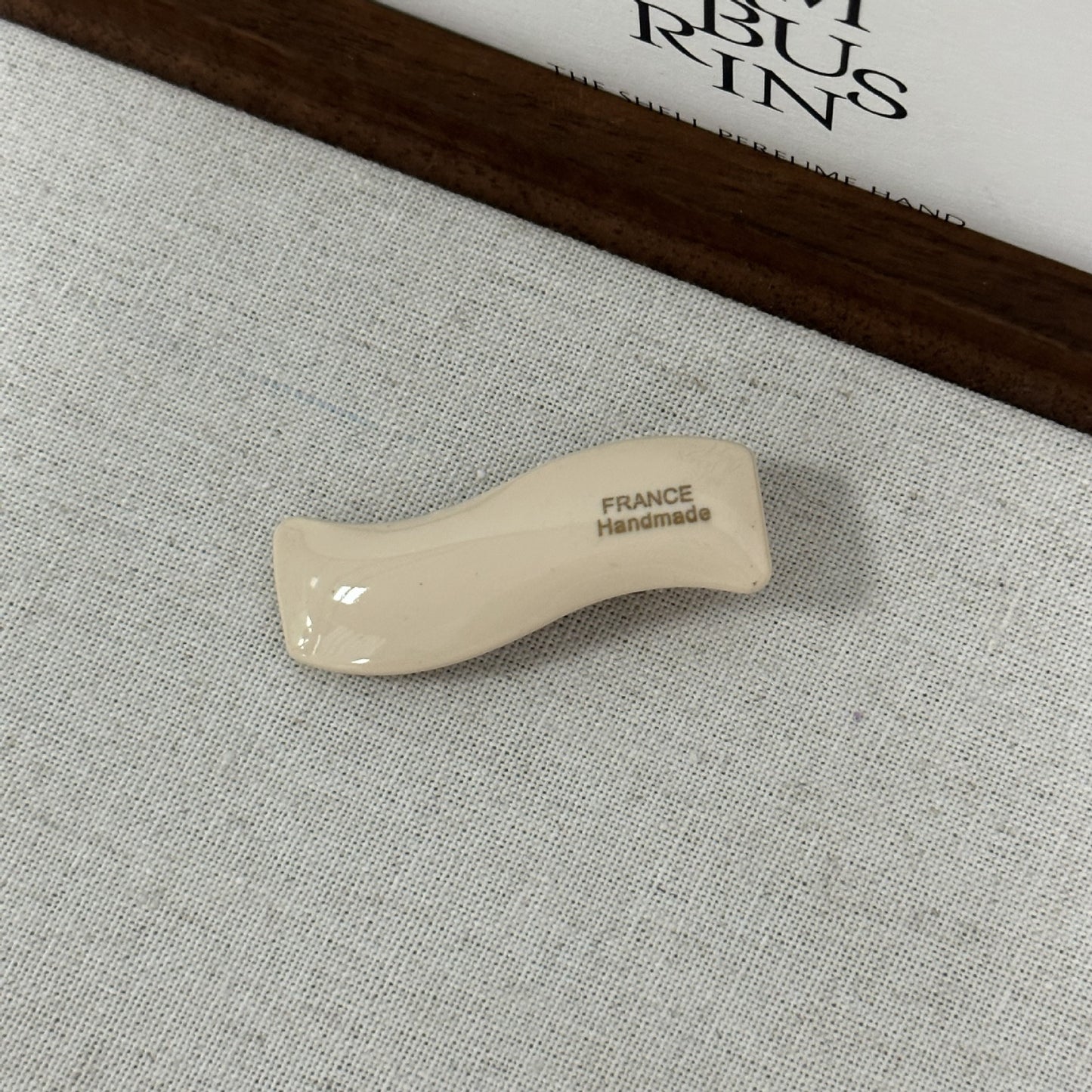 醋酸板材波浪髮夾－藍棕彩款細節｜https://igowo.tw/