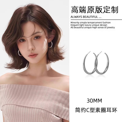 圓圈誇張耳環－細節特寫53｜https://igowo.tw/