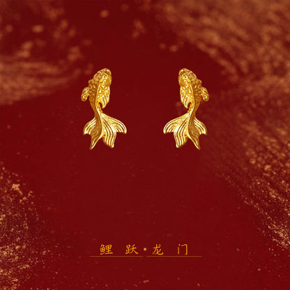 錦鯉復古電鍍耳釘－商品主圖｜https://igowo.tw/