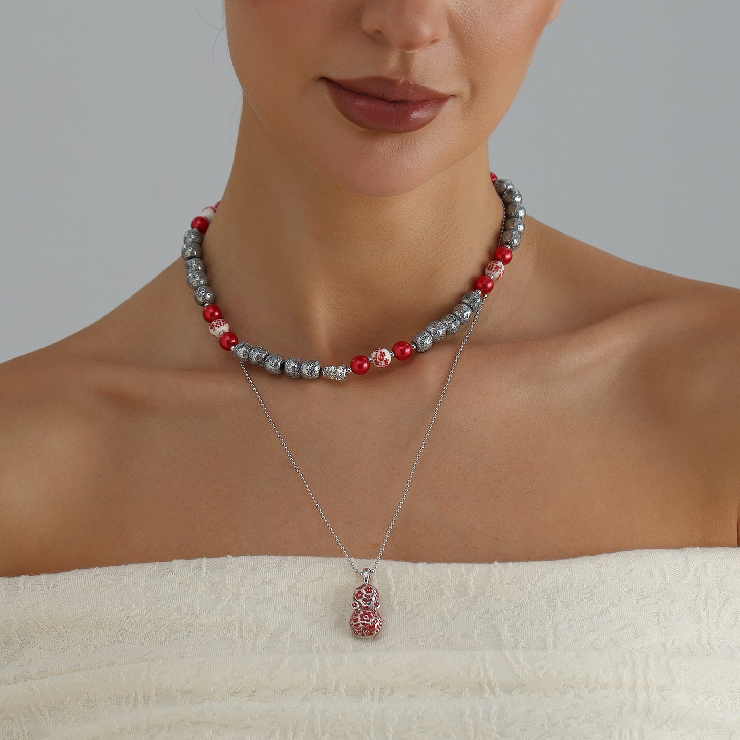 撞色聖誕花朵項鍊－1#黑色款實拍｜https://igowo.tw/