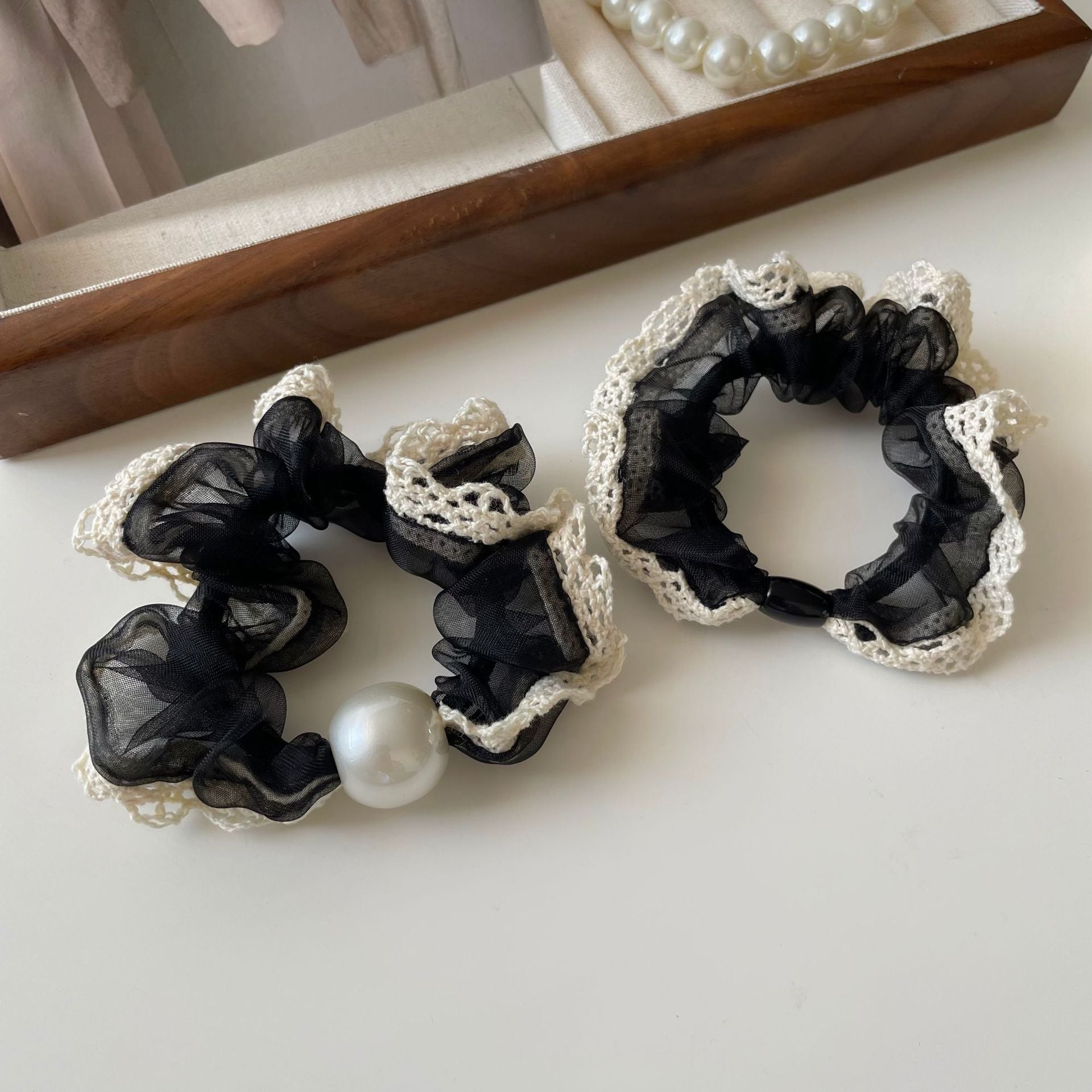 珍珠網紗復古簡約髮圈－米白-珍珠款細節｜https://igowo.tw/