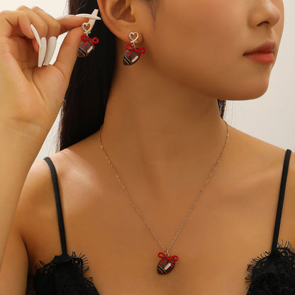 愛心蝴蝶結項鍊耳環組－細節特寫5｜https://igowo.tw/