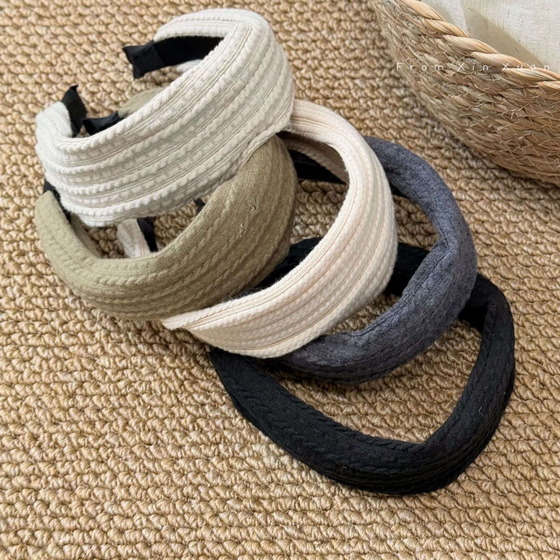 格紋寬版復古髮箍－綠色款細節｜https://igowo.tw/