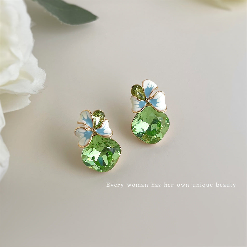 水晶琺瑯花朵耳釘－商品主圖｜https://igowo.tw/