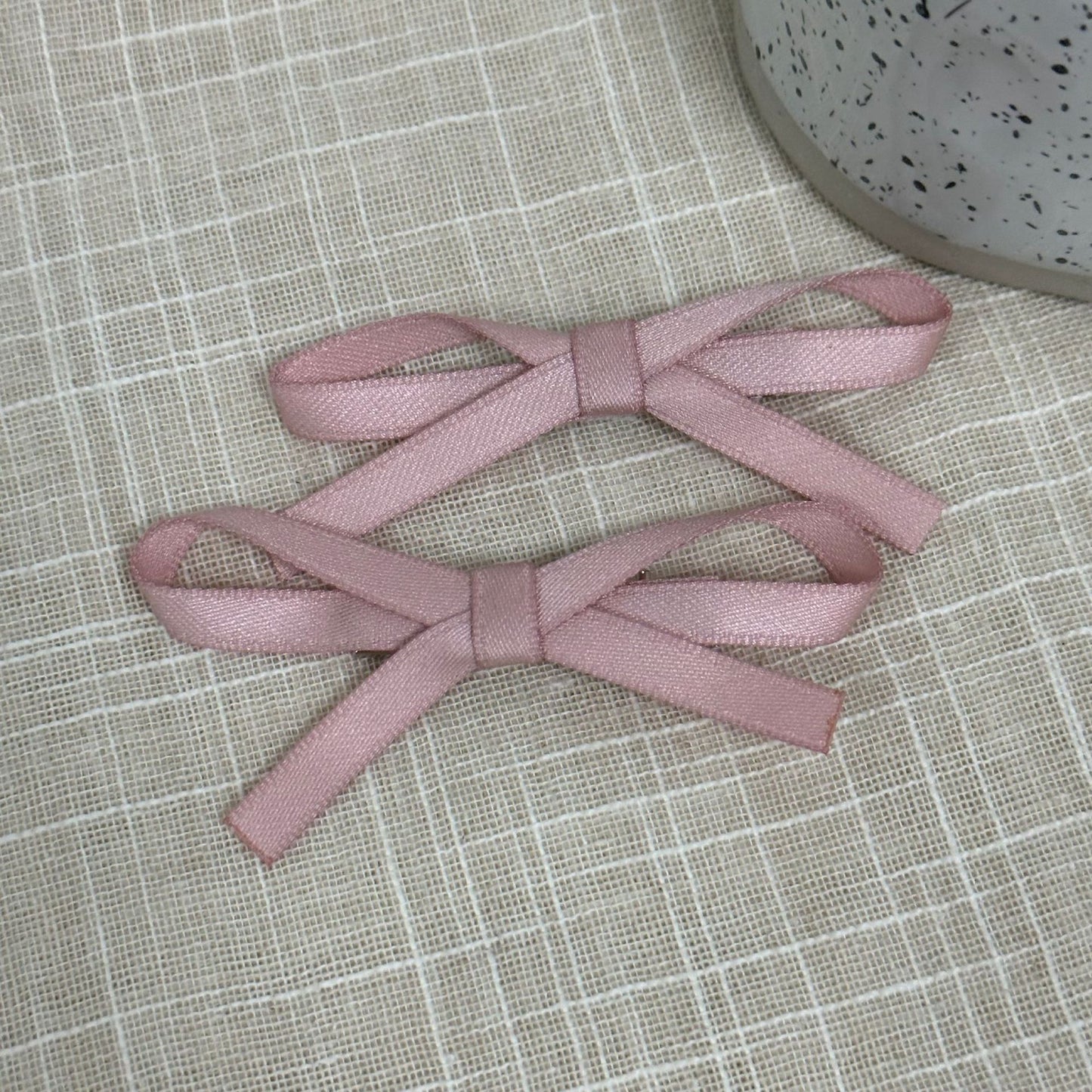 白色緞帶蝴蝶結髮夾