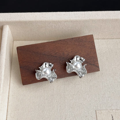 金色電鍍耳夾－鋯石荷葉邊款細節｜https://igowo.tw/