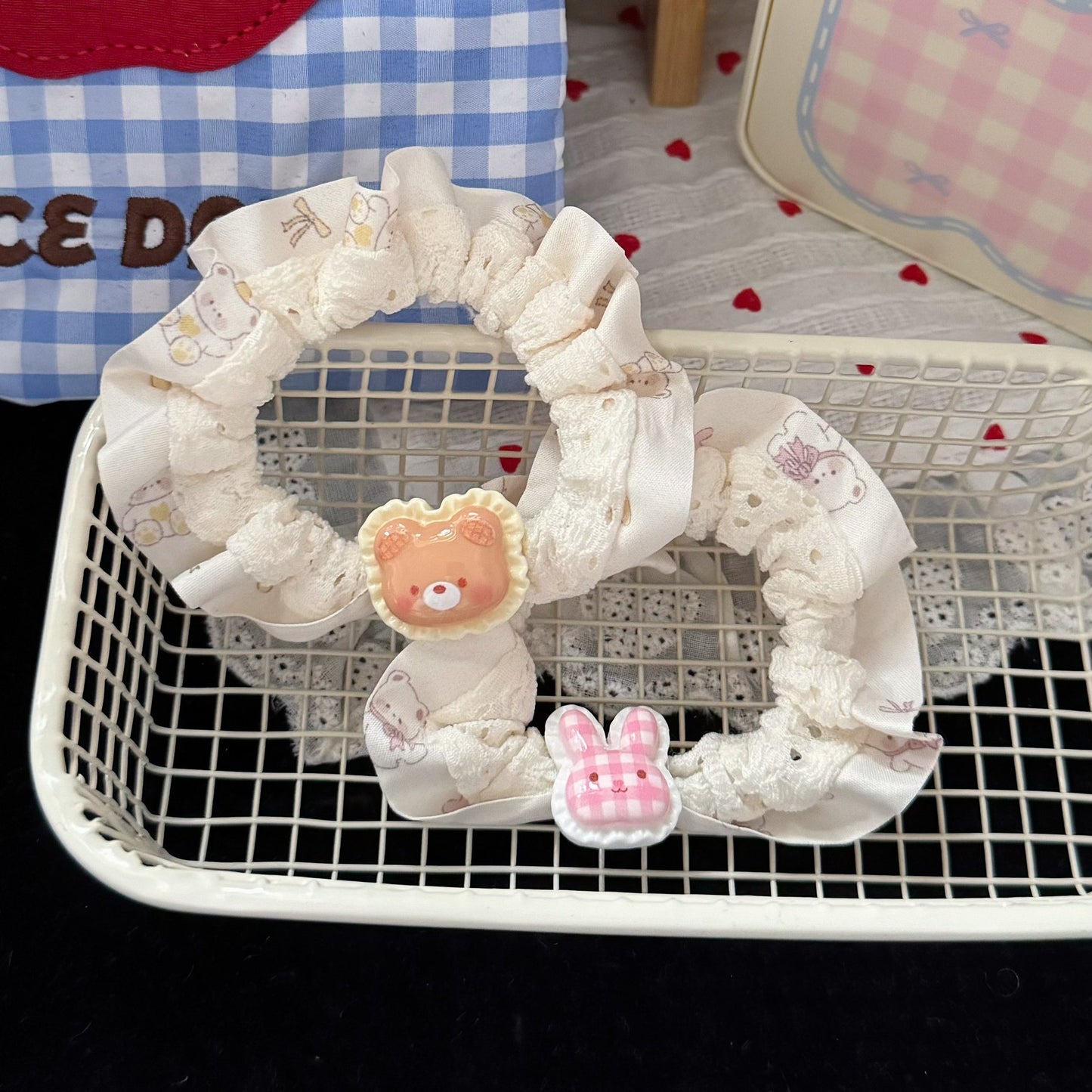 棕色小熊卡通髮圈－第二視角實拍｜https://igowo.tw/