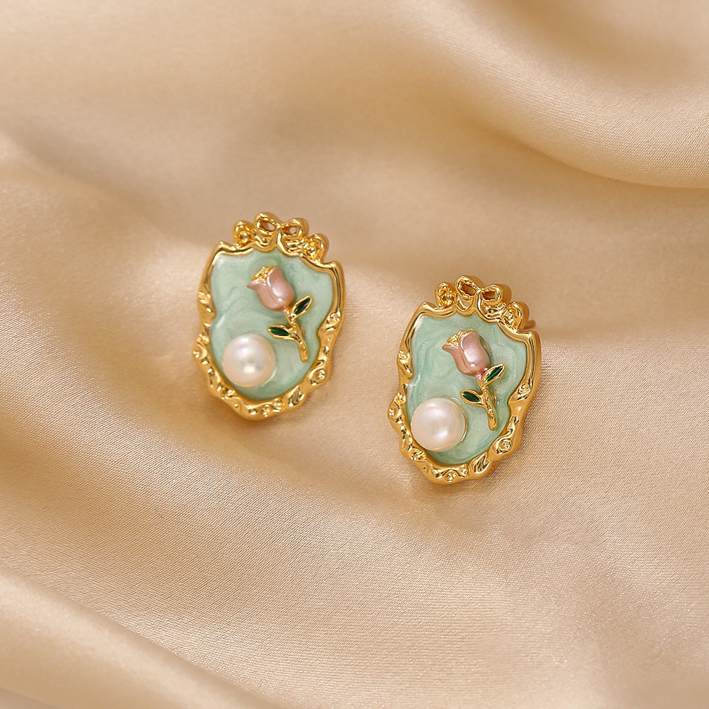 珍珠鬱金香復古耳釘－第二視角實拍｜https://igowo.tw/