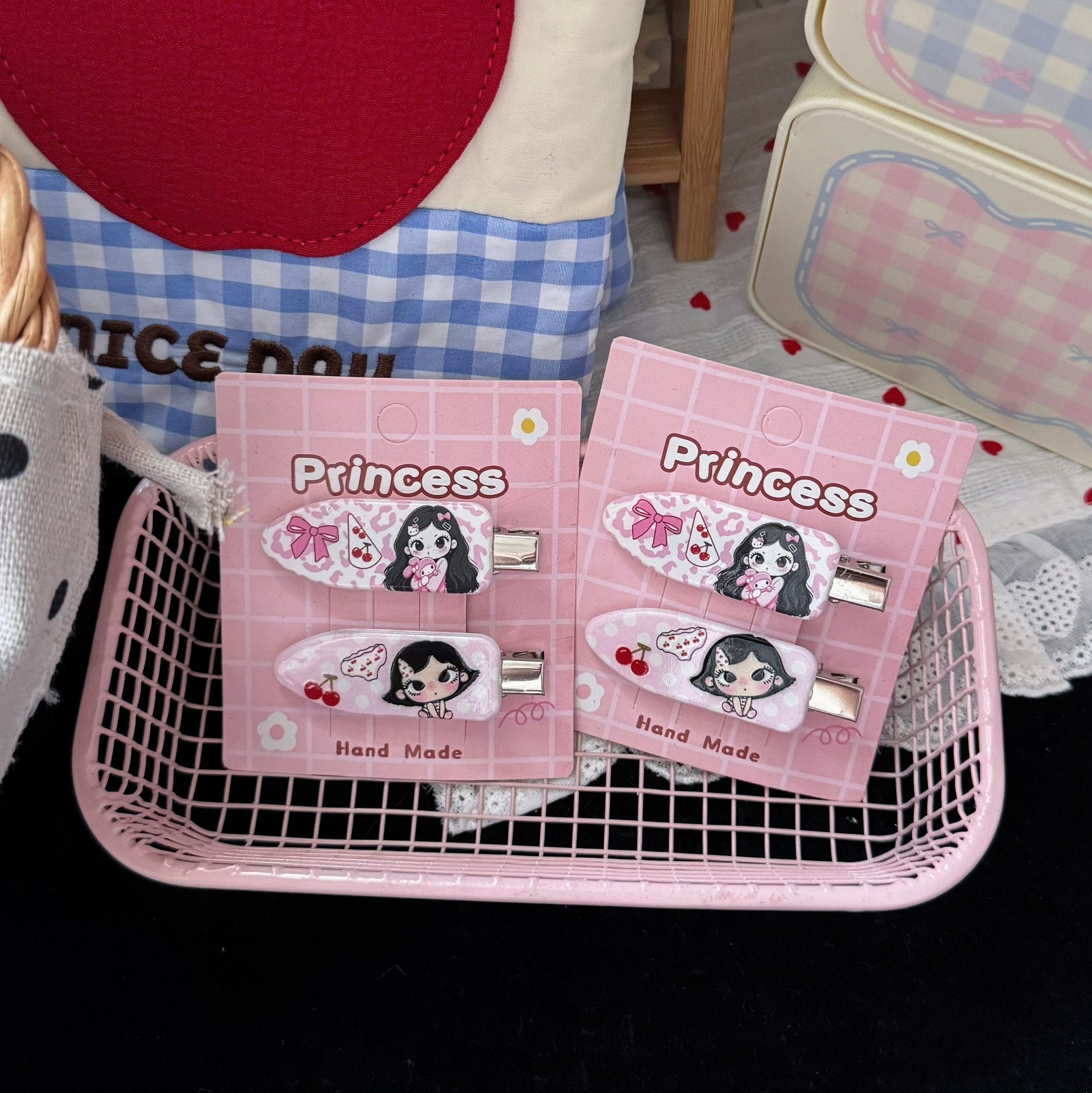 粉色卡通髮夾－商品主圖｜https://igowo.tw/