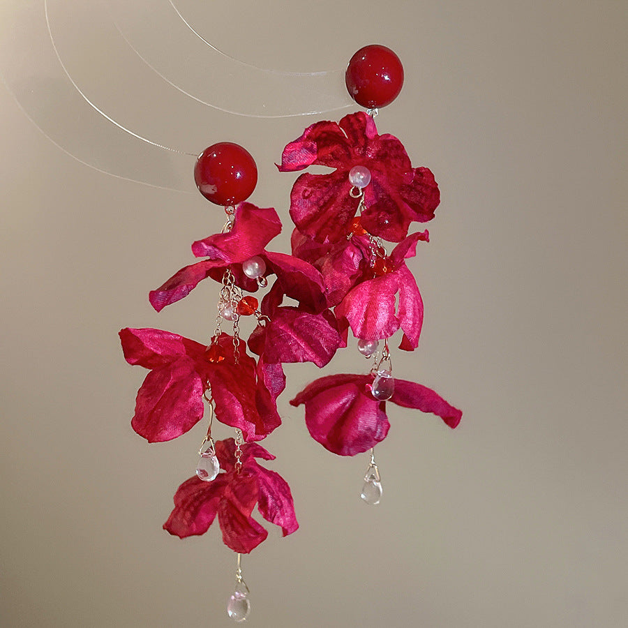 紅色琺瑯花朵流蘇耳環－細節特寫6｜https://igowo.tw/
