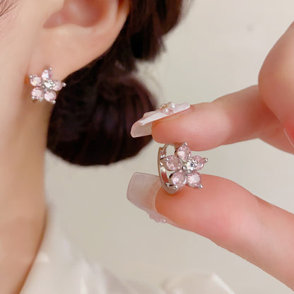 鋯石花朵簡約耳扣－第二視角實拍｜https://igowo.tw/