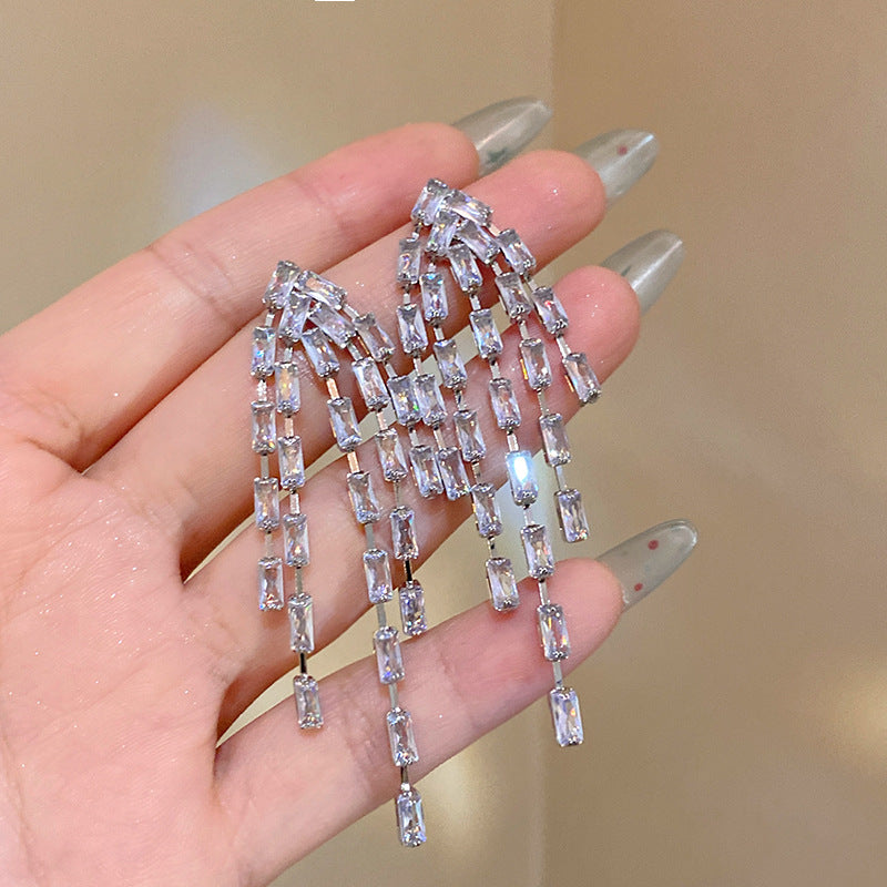 法式精致滿鋯流蘇耳環