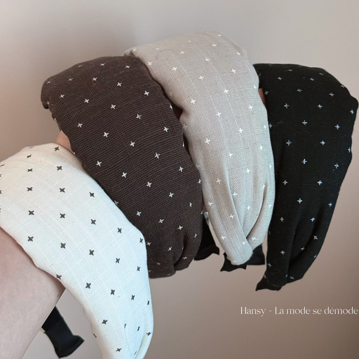 波點寬版髮箍－商品主圖｜https://igowo.tw/