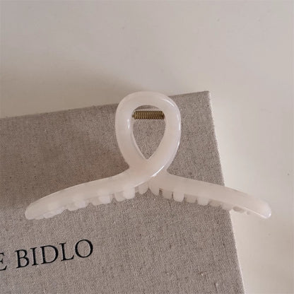 磨砂簡約鯊魚夾－雲朵——米色款細節｜https://igowo.tw/
