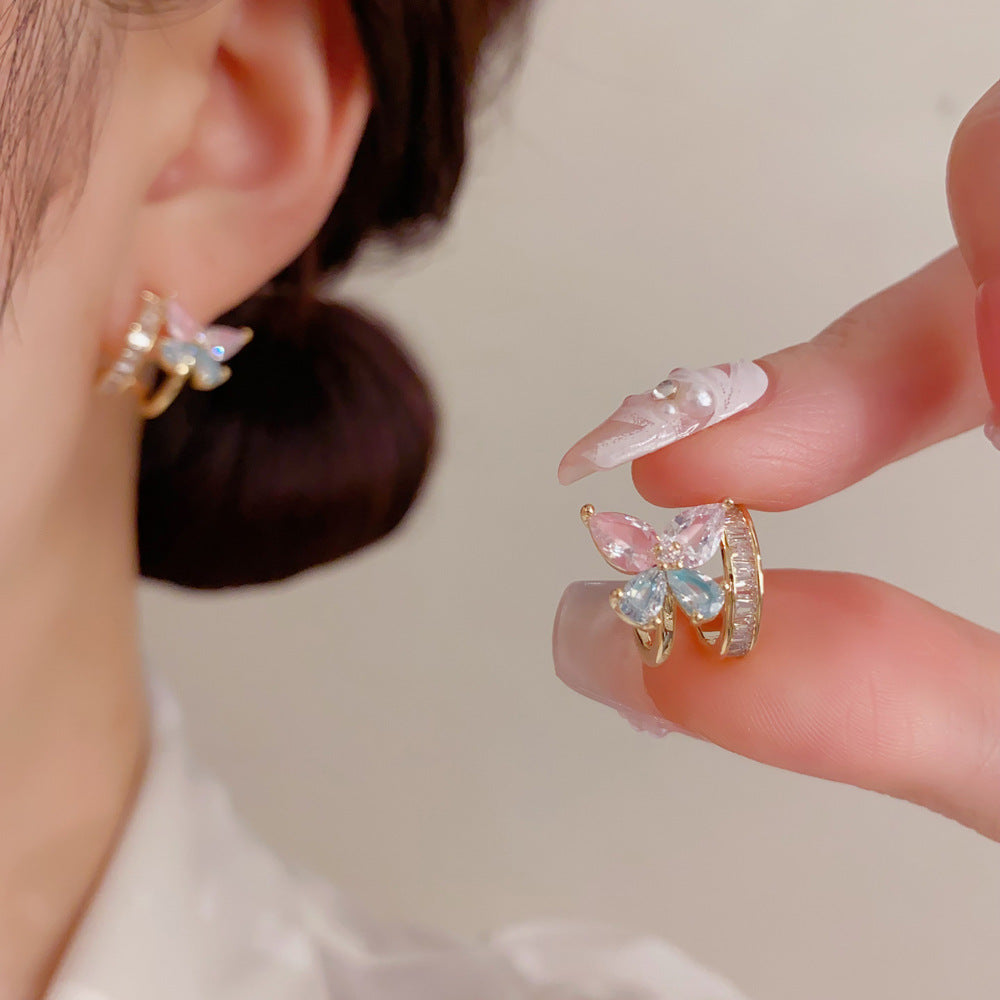 琺瑯鋯石蝴蝶簡約耳釘－商品主圖｜https://igowo.tw/