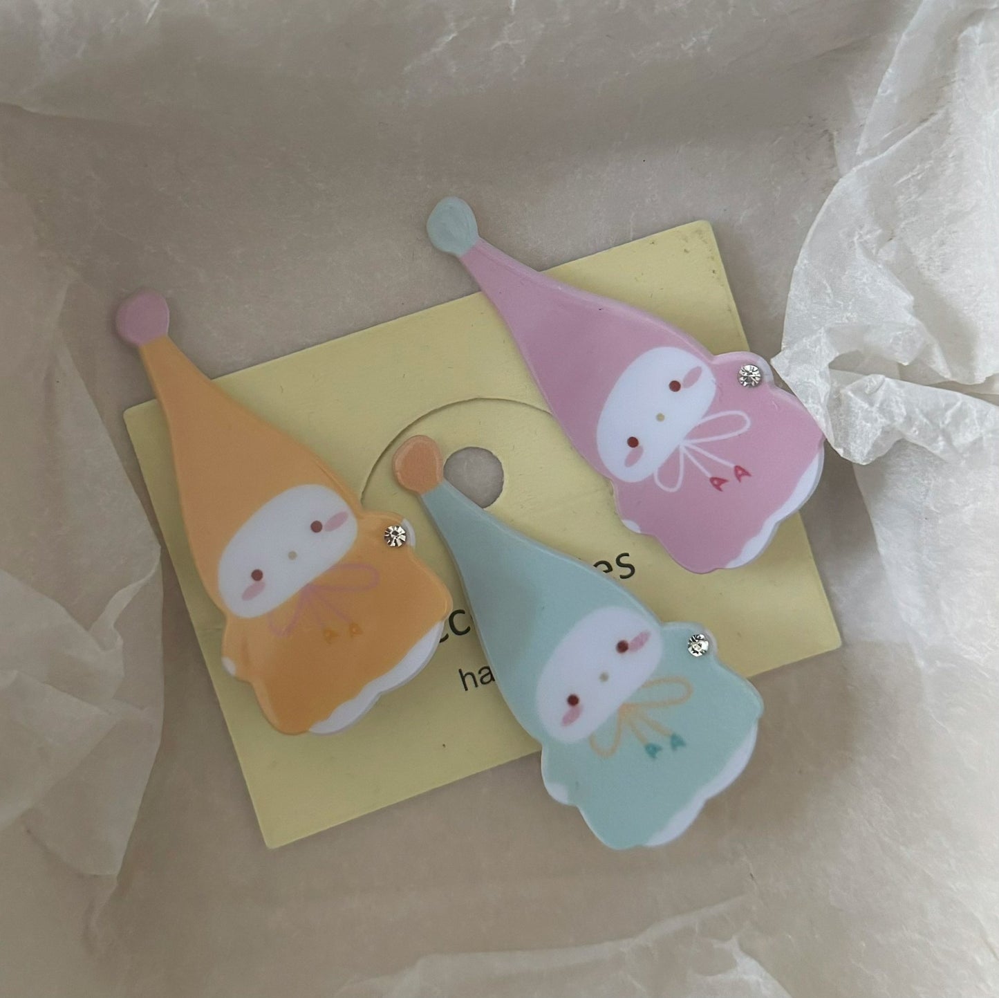 粉色壓克力兔子髮夾－商品主圖｜https://igowo.tw/