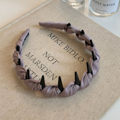 布面纏繞簡約髮箍－綠色款細節｜https://igowo.tw/