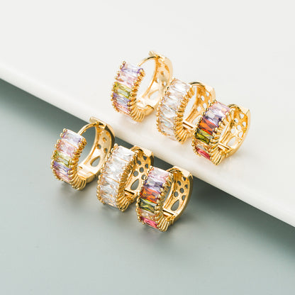金色鋯石金屬簡約耳環－商品主圖｜https://igowo.tw/
