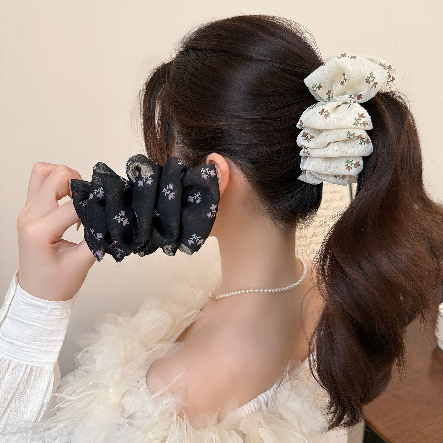 波點雲朵髮夾－商品主圖｜https://igowo.tw/