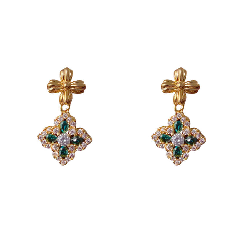 鋯石金屬耳墜－細節特寫3｜https://igowo.tw/
