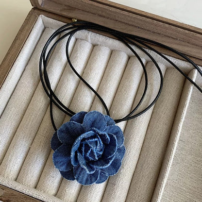 山茶花簡約項鍊－藍款實拍｜https://igowo.tw/